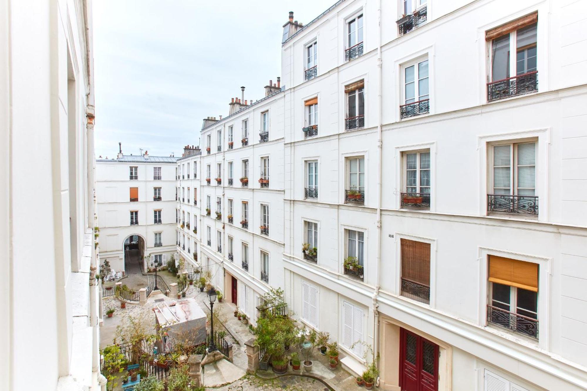Montmartre 2Br Apartment Paris Exterior photo